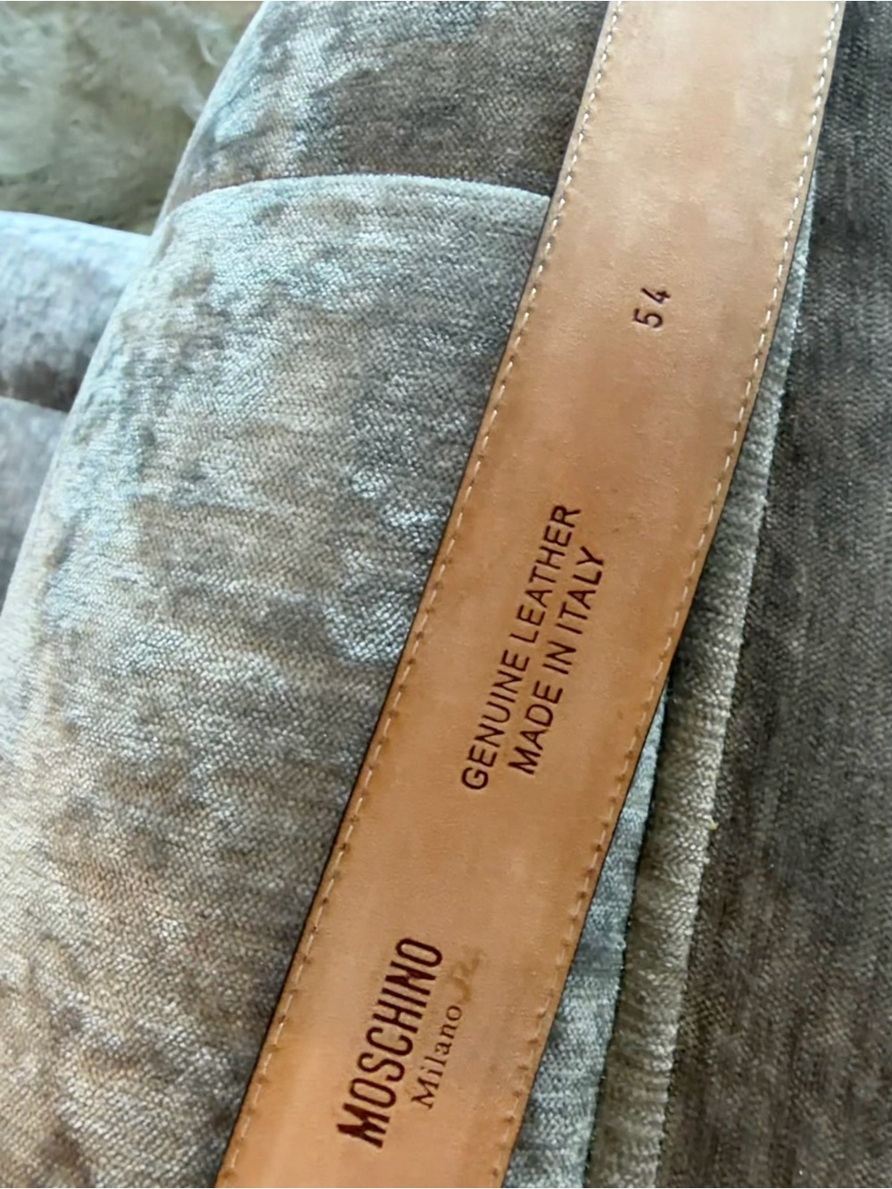 Moschino Red Leather Belt with Gold Logo Letters - Picture 5 of 5